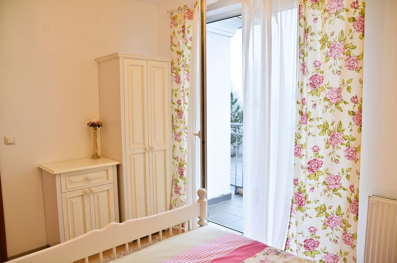 Romantic Apartman Hajduszoboszlo Ngoại thất bức ảnh