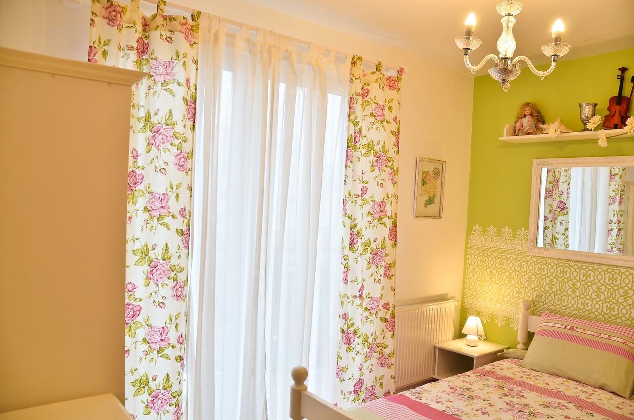 Romantic Apartman Hajduszoboszlo Ngoại thất bức ảnh