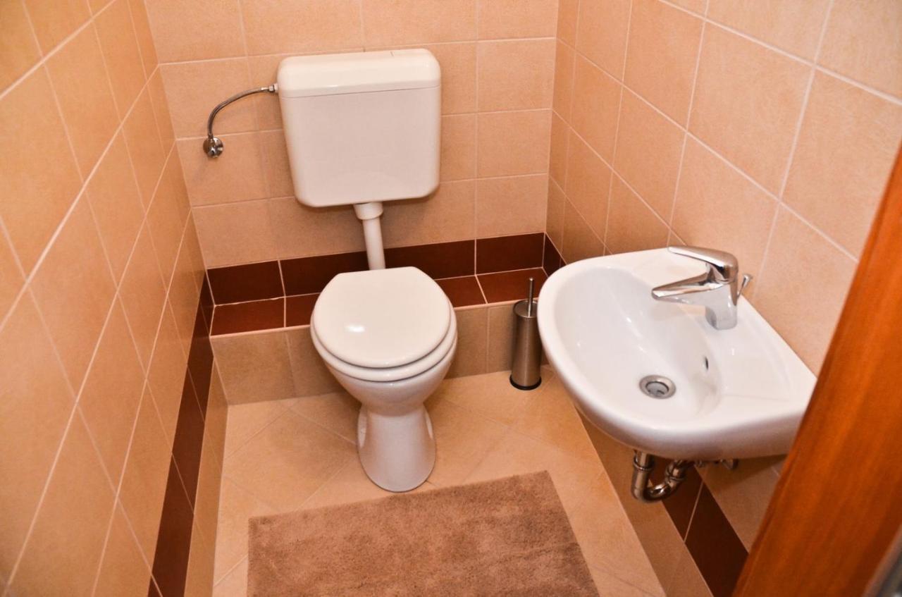 Romantic Apartman Hajduszoboszlo Ngoại thất bức ảnh